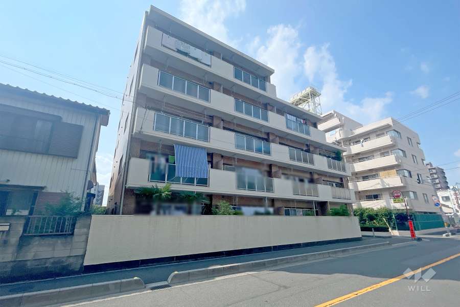 川口西口ローヤルコーポの外観（南東側から）