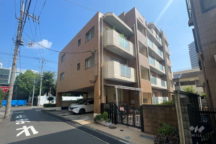川口西口ローヤルコーポの外観（北西側から）