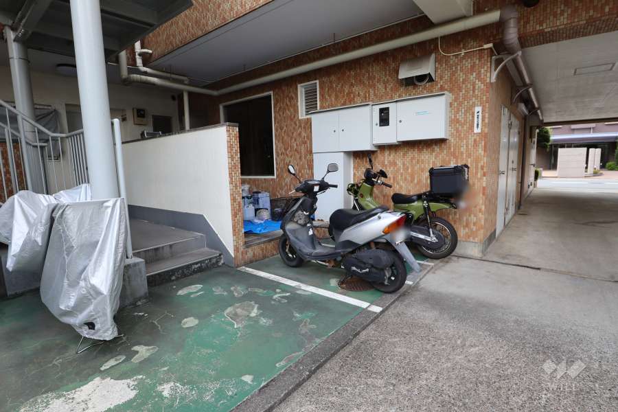 バイク置場