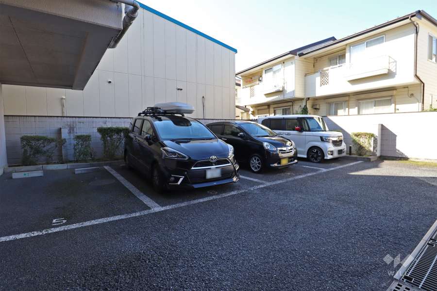 敷地内駐車場（屋外平面式）