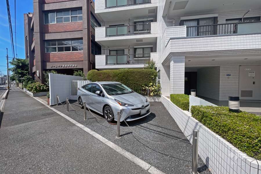 敷地内駐車場（屋外平面式）