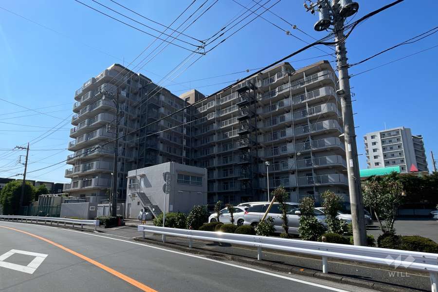 川口サンハイツの外観（北東側から）