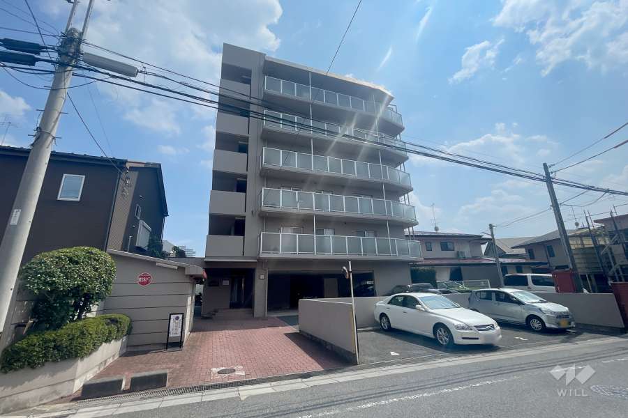 メイツ川口仲町の外観（北側から）　