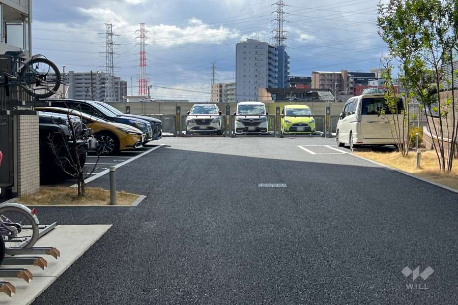 敷地内駐車場（屋外平面式）