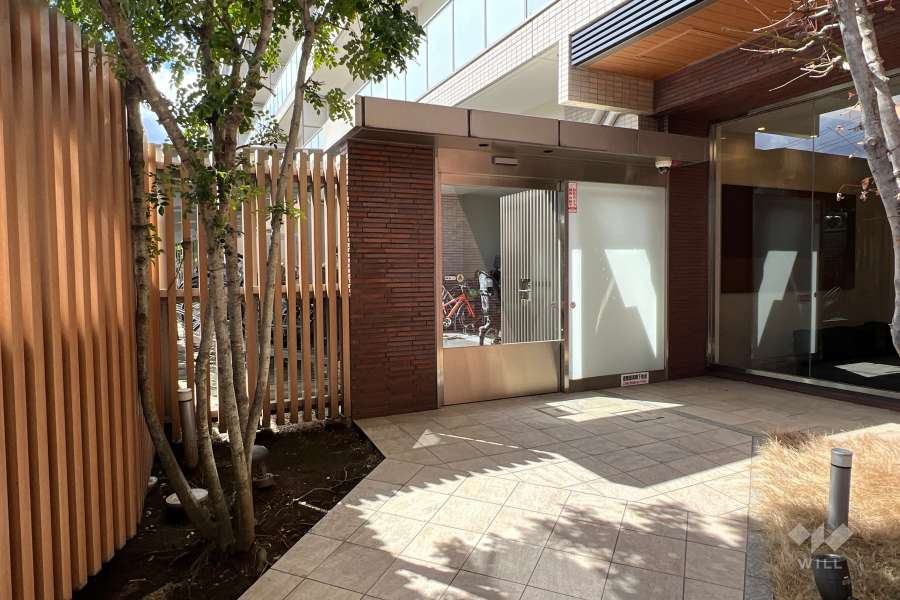 駐輪場の出入口