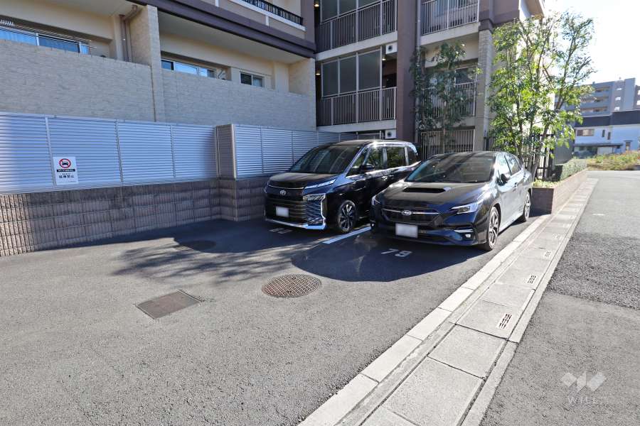 敷地内駐車場（屋外平面式）