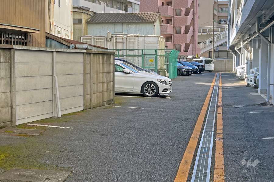 敷地内駐車場（屋外平面式）