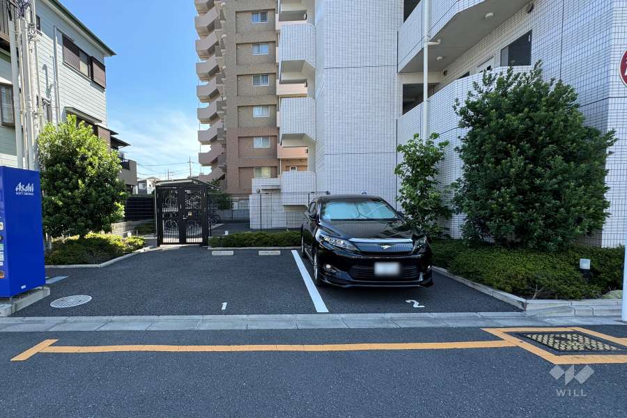 敷地内駐車場（屋外平面式）