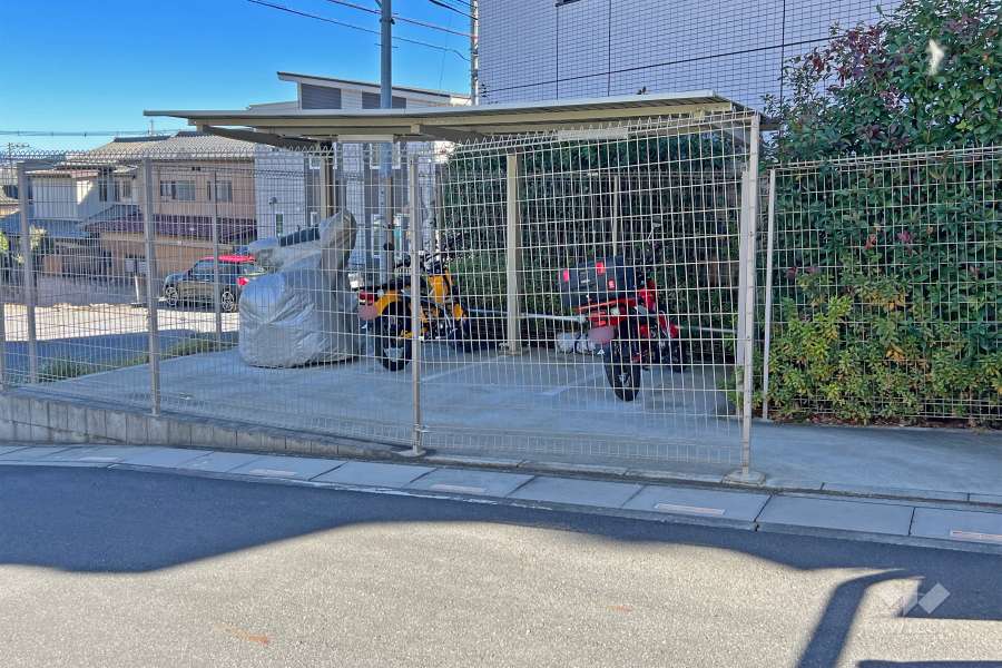 バイク置場