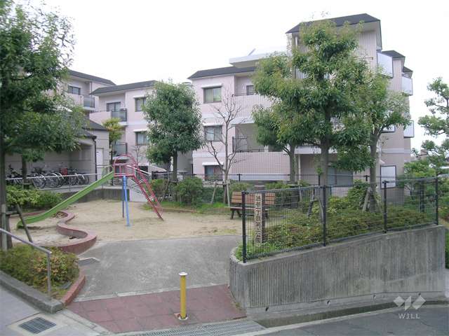 敷地に隣接した公園