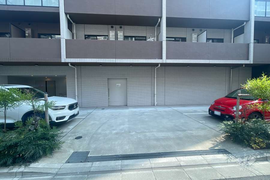 敷地内駐車場（屋外平面式）