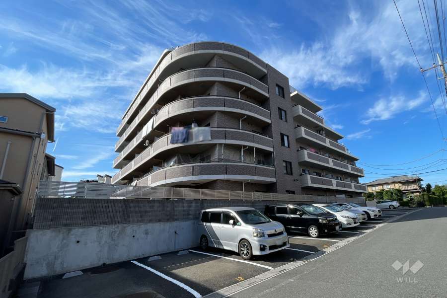 グランドメルシー北原台の外観（南東側から）
