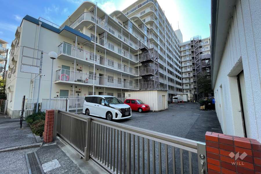 敷地内駐車場（屋外平面式）