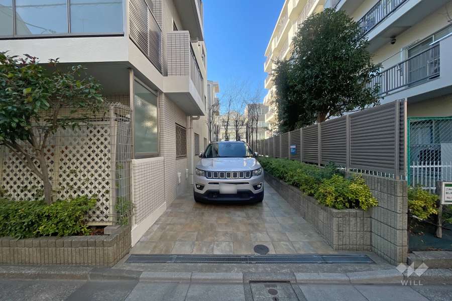 敷地内駐車場（屋外平面式）