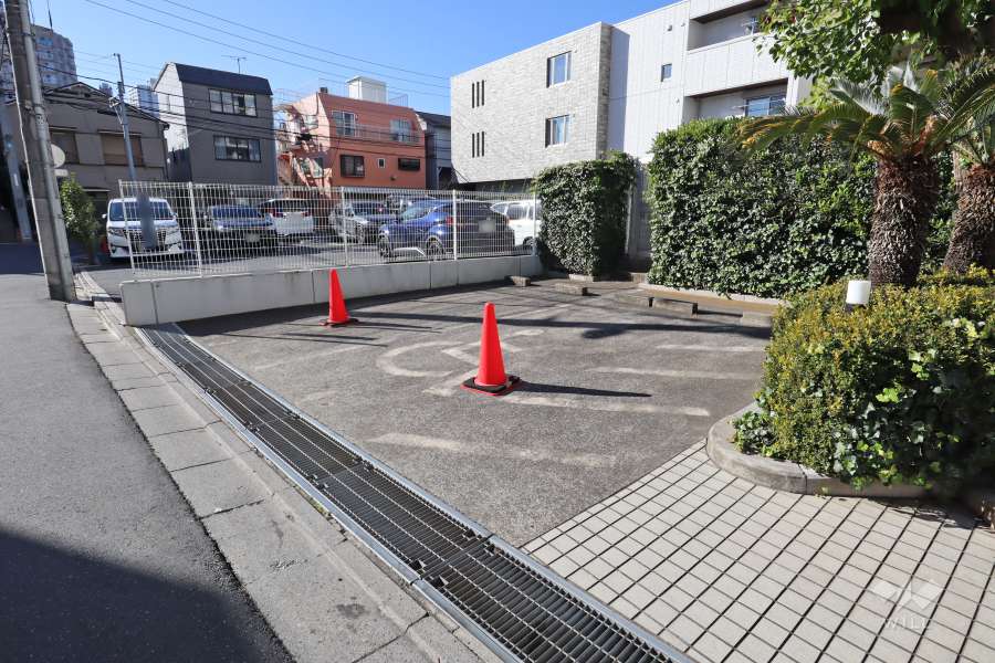 敷地内駐車場（屋外平面式）