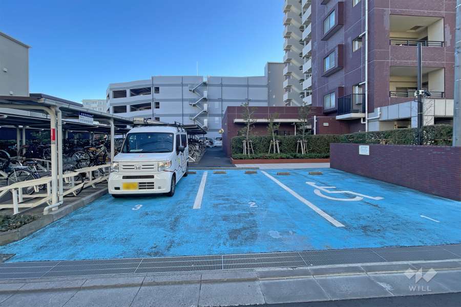 敷地内駐車場（屋外平面式）