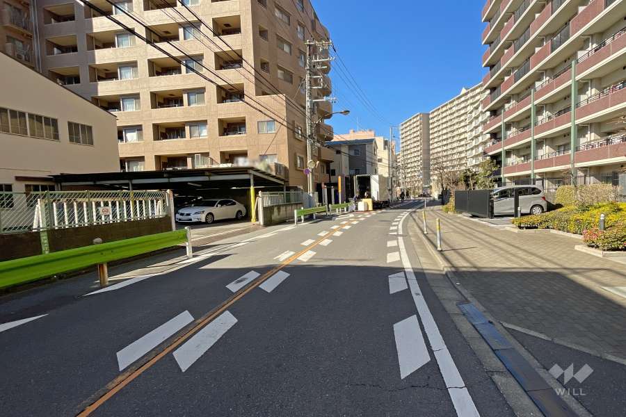 敷地南西側の前面道路　