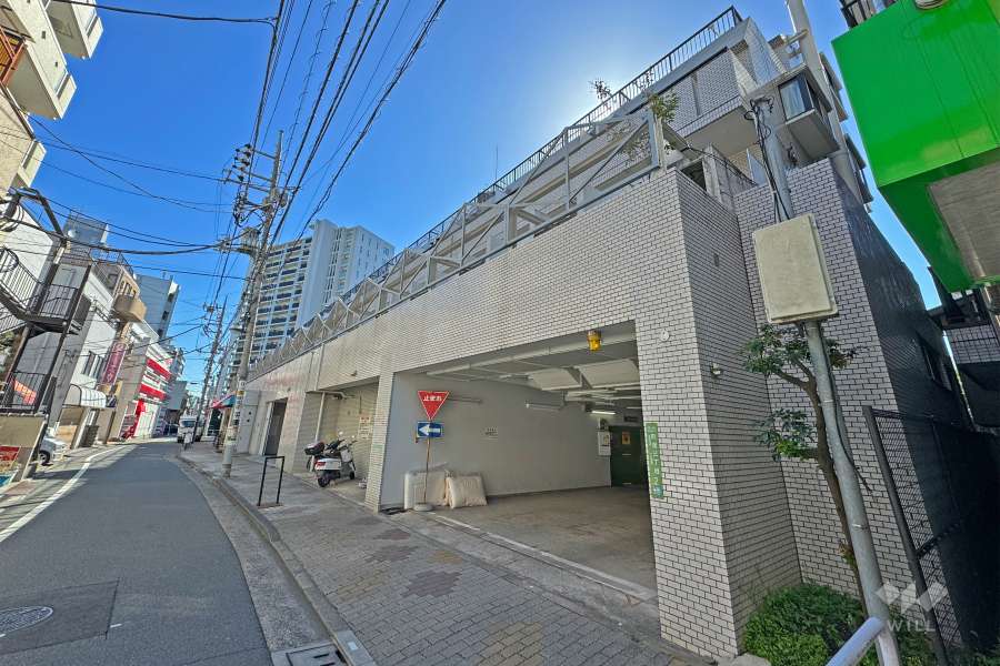 ライオンズプラザ町屋の外観（北西側から）