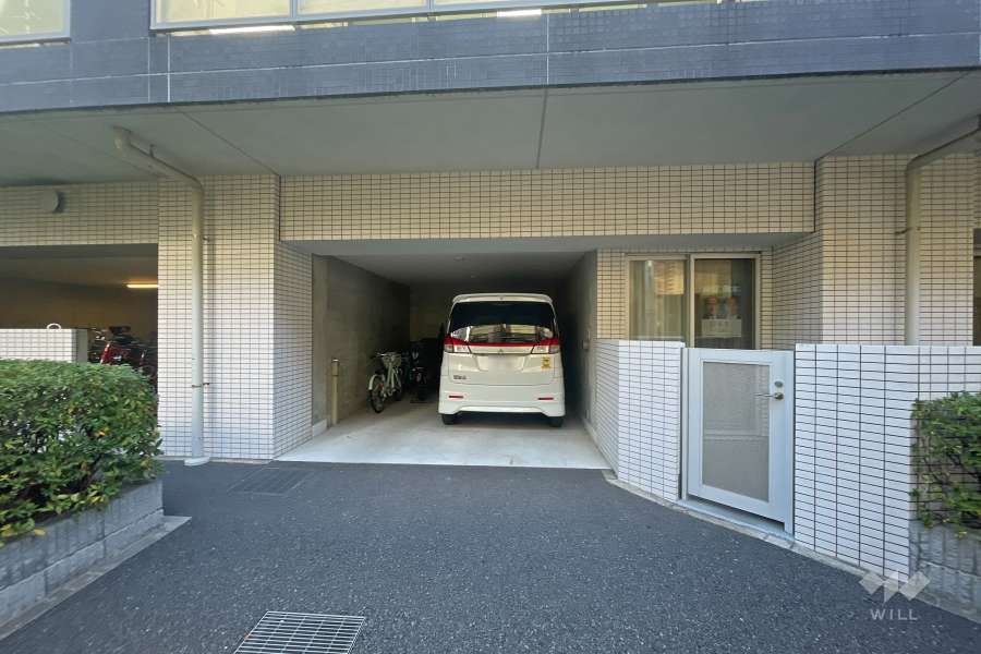 敷地内駐車場（屋内平面式）