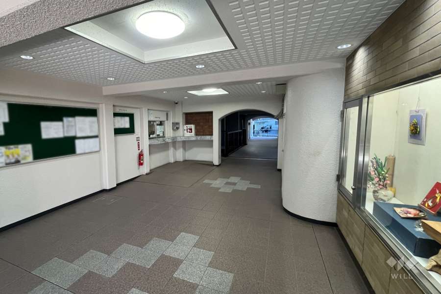 エントランスホール