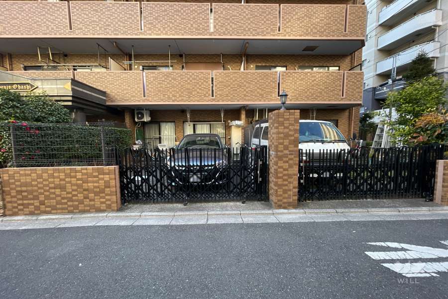 敷地内駐車場（屋外平面式）