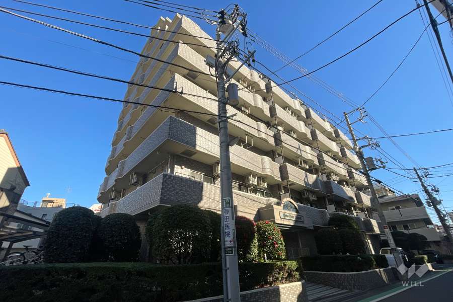 ライオンズプラザ日暮里の外観（南西側から）