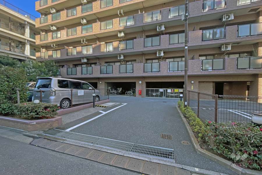 敷地内駐車場（屋外機械式）