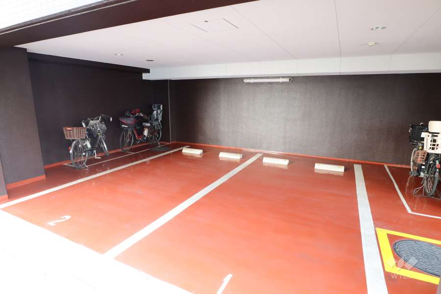 敷地内駐車場（屋内平面式）