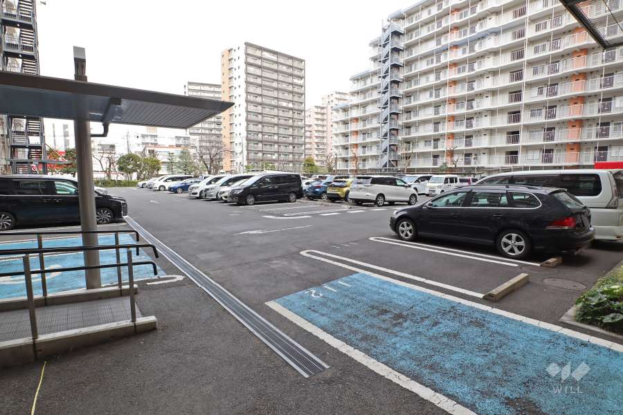 敷地内駐車場（屋外平面式）