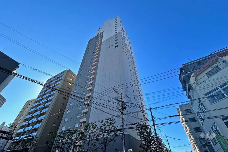 日暮里アインスタワーの外観（北側から）