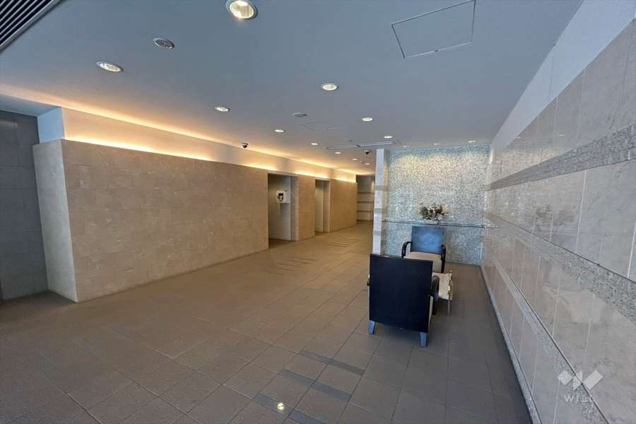 エントランスホールには談話スペースが設けられています。