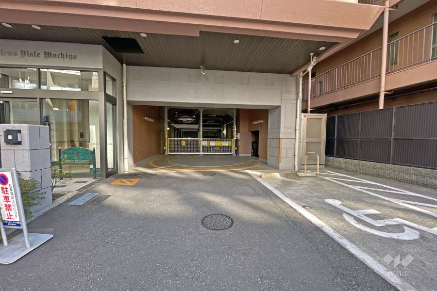 敷地内駐車場（屋外機械式）