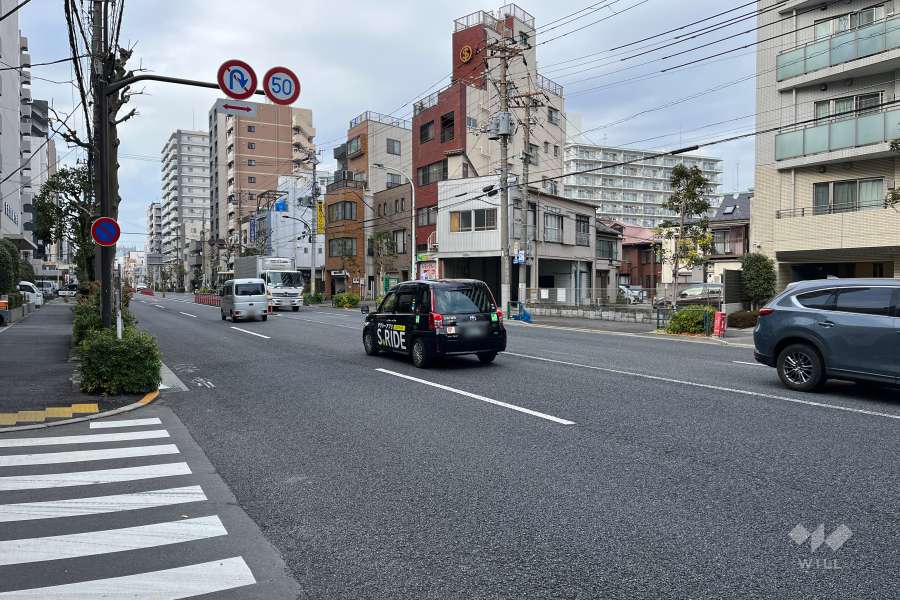 敷地南西側の前面道路