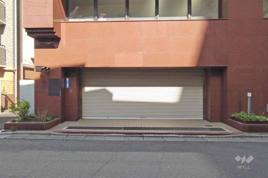 駐車場の出入り口