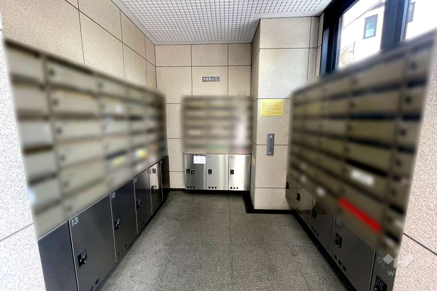 共用ポストと宅配ボックス