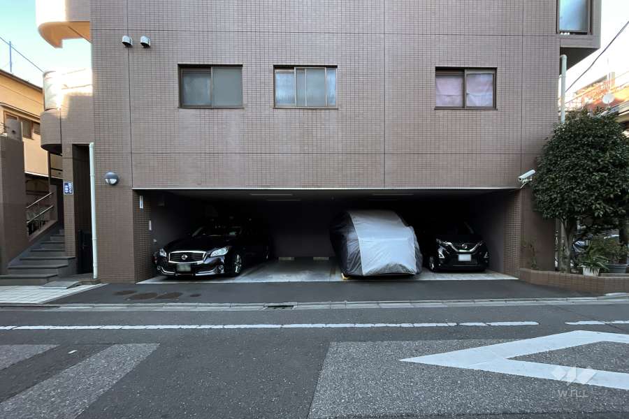 敷地内駐車場（屋内平面式）