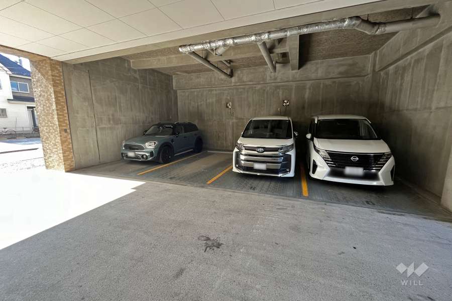 敷地内駐車場（屋内平面式）