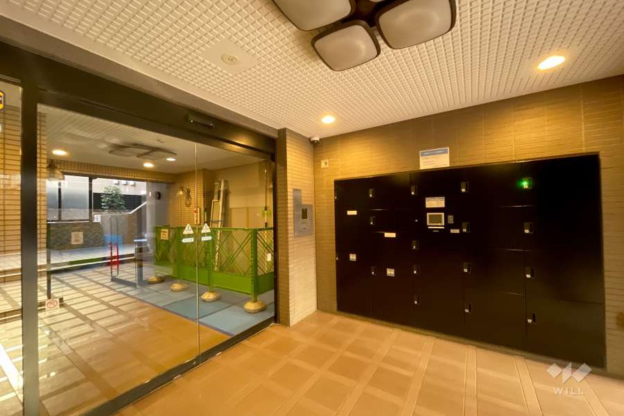 エントランスはオートロック付きです