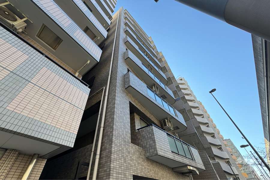 グリーンパーク西日暮里の外観（北西側から）