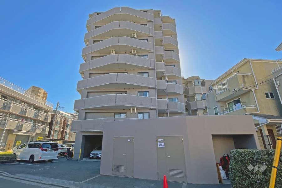 ライオンズシティ町屋の外観（北西側から）