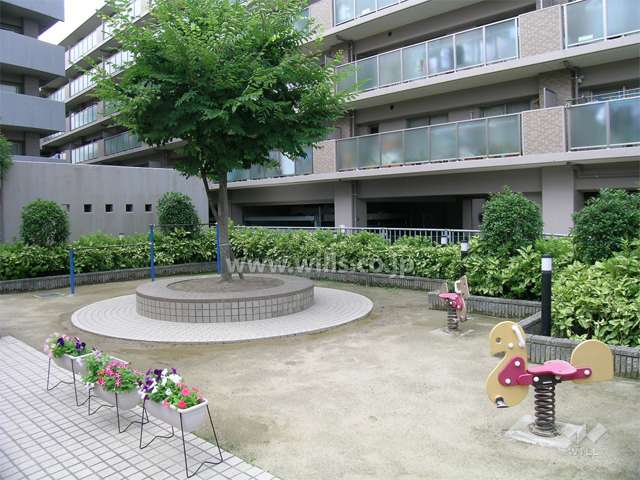 敷地内の公園