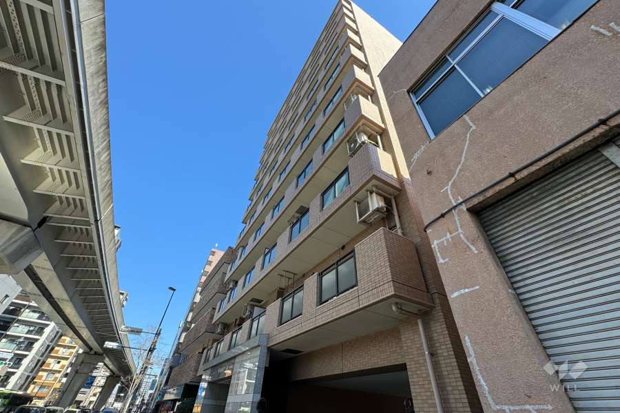 セザール西日暮里の外観（南西側から）