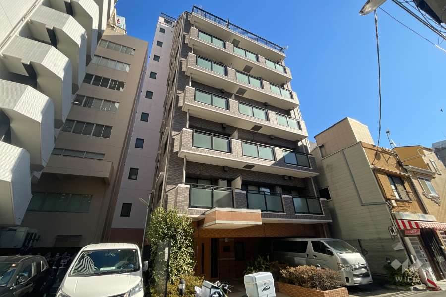 レジェンド日暮里２の外観（西側から）