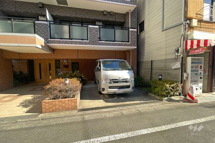 敷地内駐車場（屋外平面式）