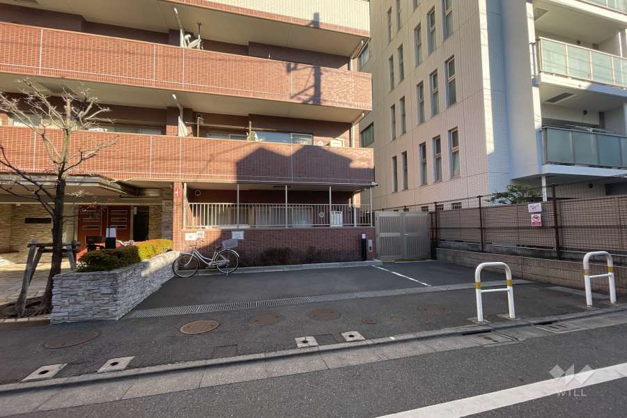 敷地内駐車場（屋外平面式）