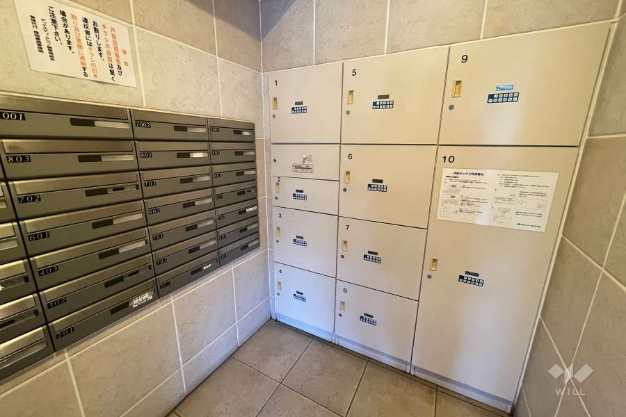 宅配ボックスと共用ポスト