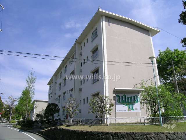 公団石澄住宅1号棟の外観（北西側から）