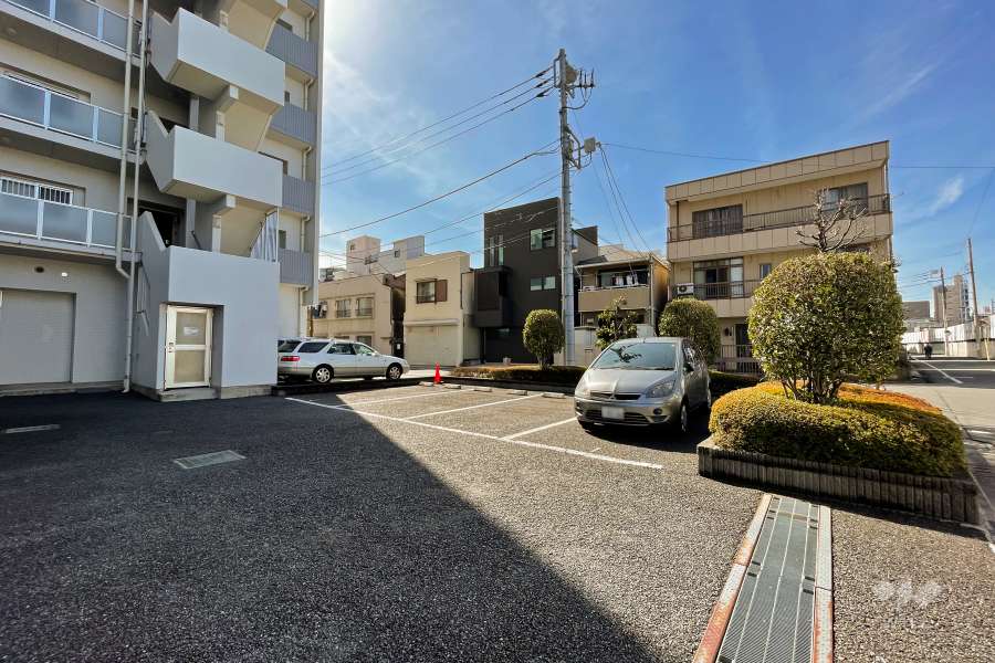 敷地内駐車場（屋外平面式）