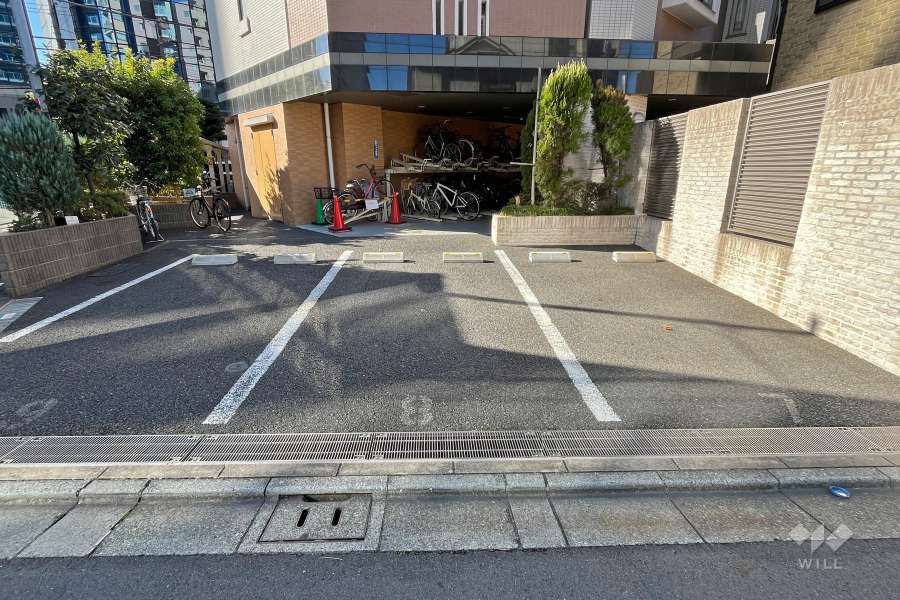 敷地内駐車場（屋外平面式）