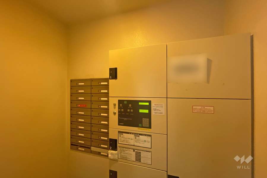 共用ポストと宅配ボックス